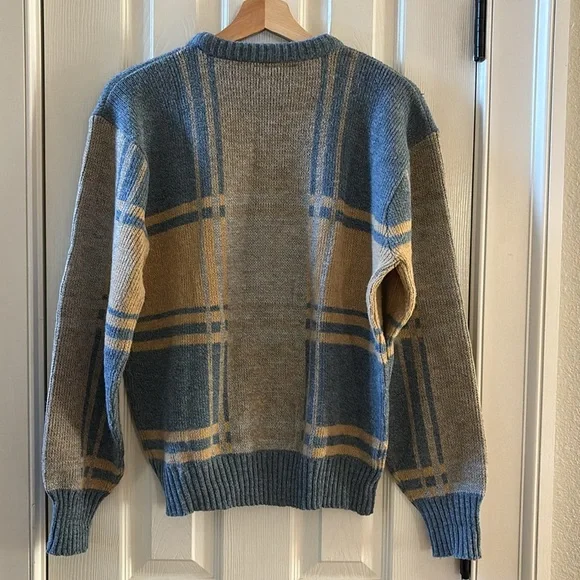 Vintage Kennington Crew Neck Sweater. Size Large. - Picture 4 of 4